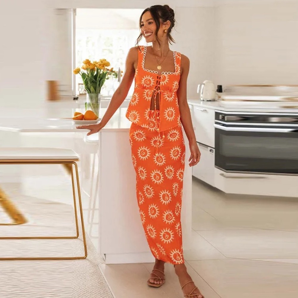 Selfie Leslie Orange Sun Print Maxi Skirt